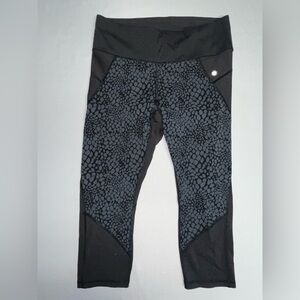 Athleta Black Capri Leggings